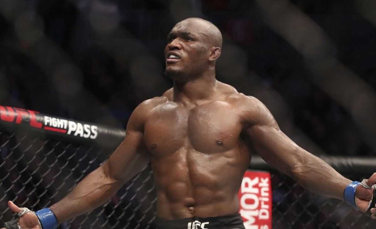 You are currently viewing <strong>UFC – Plus solide que jamais, Kamaru Usman révèle son physique terrifiant</strong>